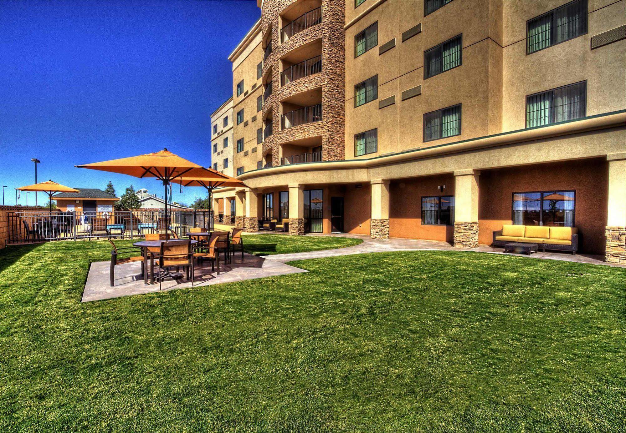 Courtyard By Marriott Midland Hotel Exterior photo